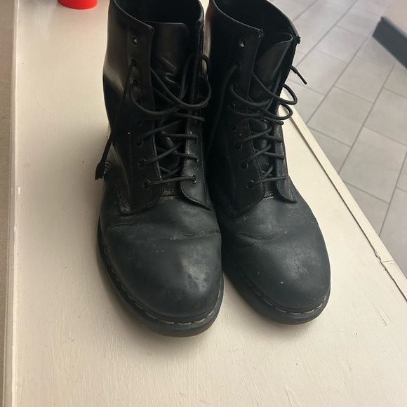 Dr. Martens Classic Black Men's Lace-Up Boots 13 Preowned airwair - Picture 2 of 7